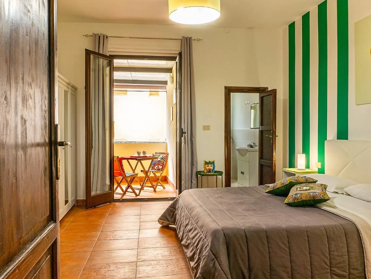 Bed and Breakfast La Casa del Moro Palermo 2*,  Italia