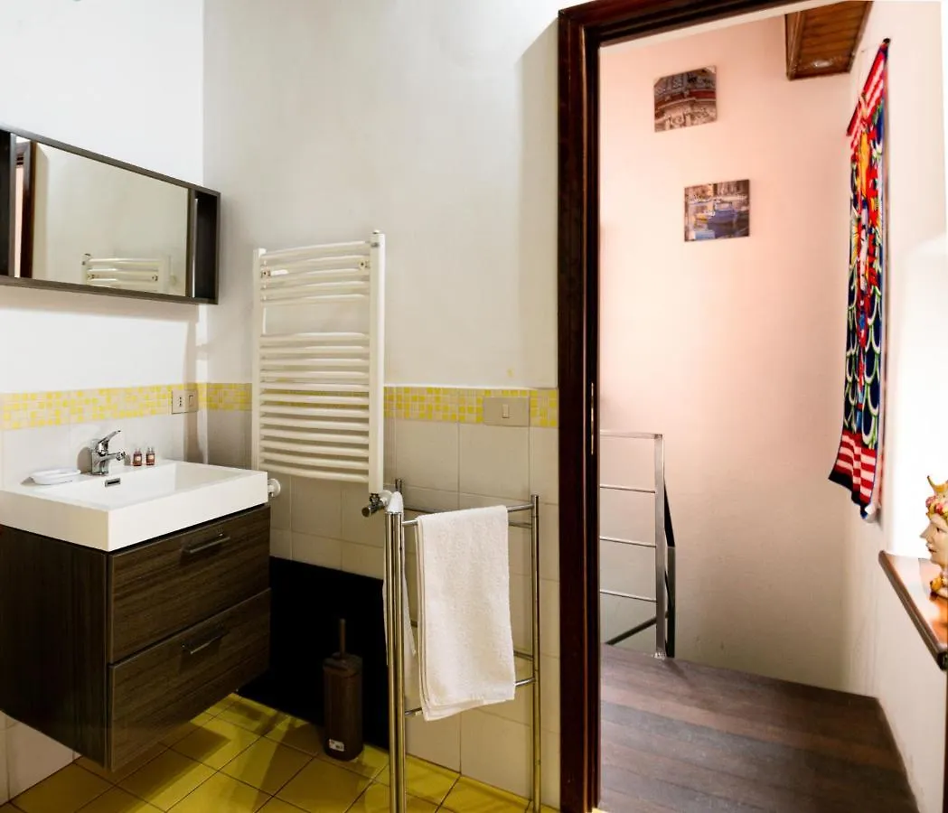 Bed and Breakfast La Casa del Moro Palermo Bed & Breakfast